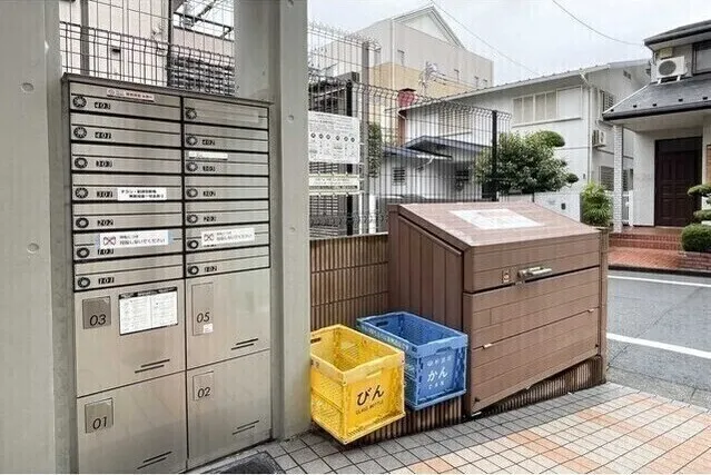 La Douceur Suginami Wada - Other - ["Composite material", "Door", "Siding"]