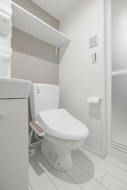 Aglaia Shinjuku Nishiochiai - Interior - ["Toilet seat", "Toilet", "Flooring"]