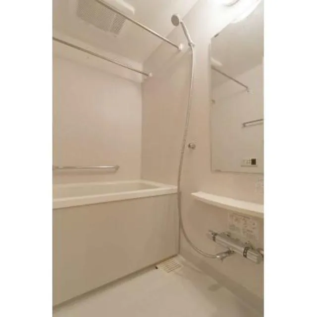 Park Axis Hongonomori - Interior - ["Building", "Plumbing fixture", "Fixture"]