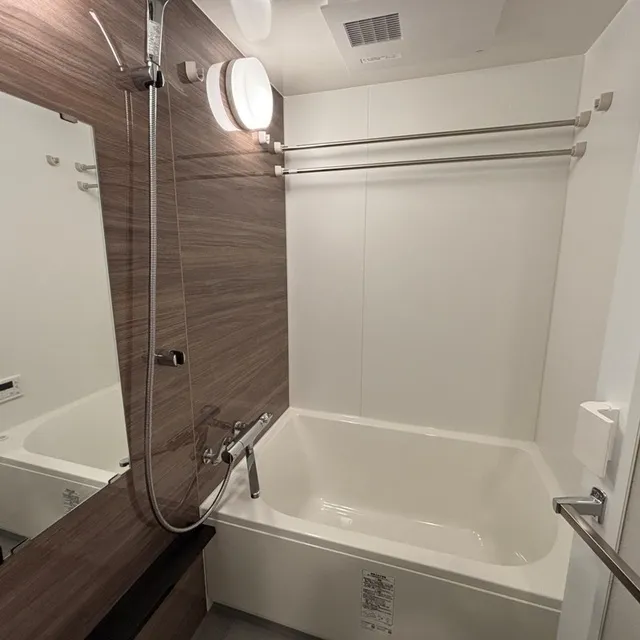 Park Axis Shinagawa Tennozu Isle - Interior - ["Plumbing fixture", "Flooring", "Bathroom"]