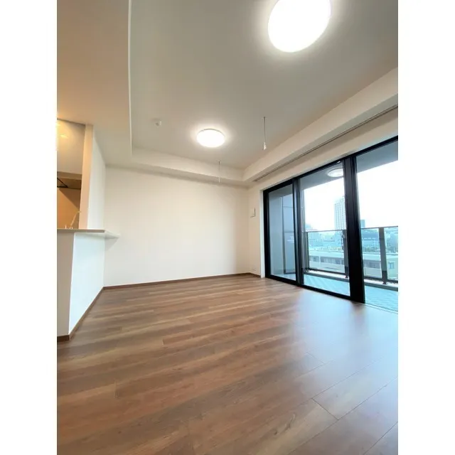City House Nishi Ikebukuro - Interior - ["Building", "Window", "Fixture"]