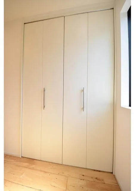 Prendre Higashi Shinjuku - Interior - ["Wood", "Flooring", "Closet"]