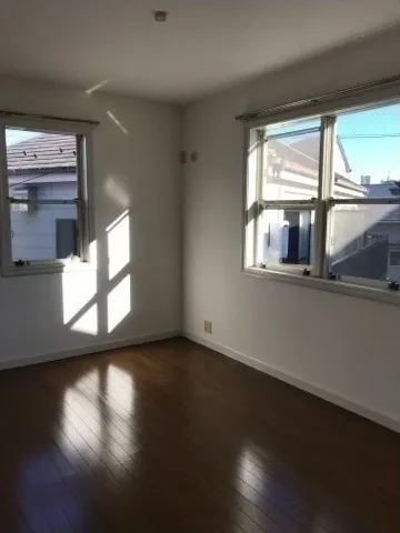 Ks Flat - Interior - ["Window", "Building", "Fixture"]
