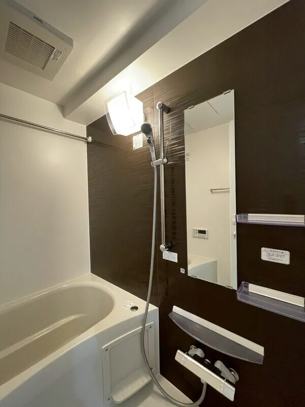 Milia Residence Myogadani - Interior - ["Plumbing fixture", "Flooring", "Bathroom"]