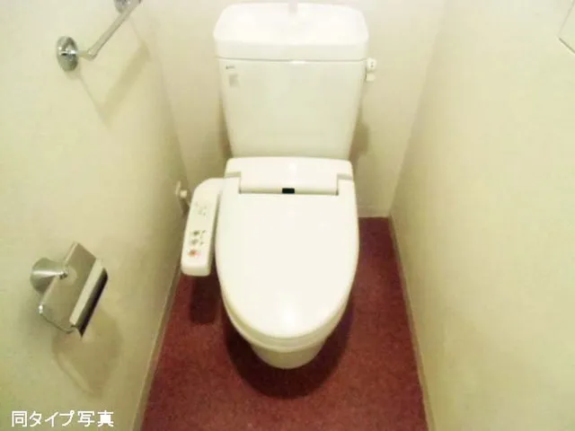Comforia Sasazuka - Interior - ["Toilet", "Toilet seat", "Plumbing fixture"]