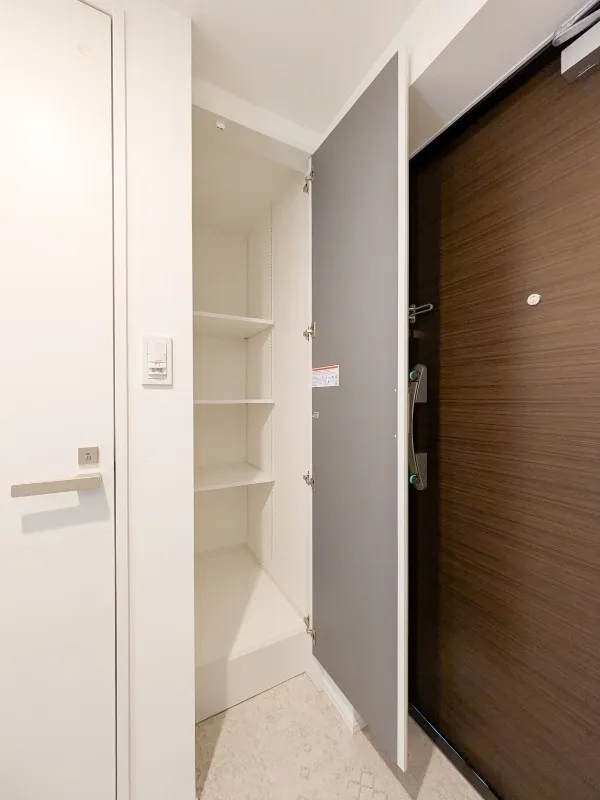 El Faro Sangenjaya VI - Interior - ["Flooring", "Wood", "Floor"]