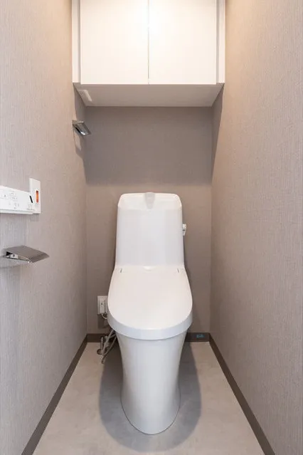 Comforia Nishiwaseda - Interior - ["Toilet", "Toilet seat", "Plumbing fixture"]