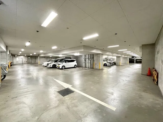 Residia Mejiro - Other - ["Automotive parking light", "Car", "Vehicle"]