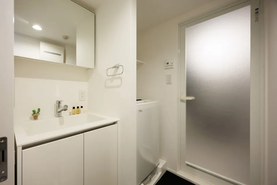 Hmlet Shinjuku Gyoenmae II - Interior - ["Wall", "Flooring", "Interior design"]