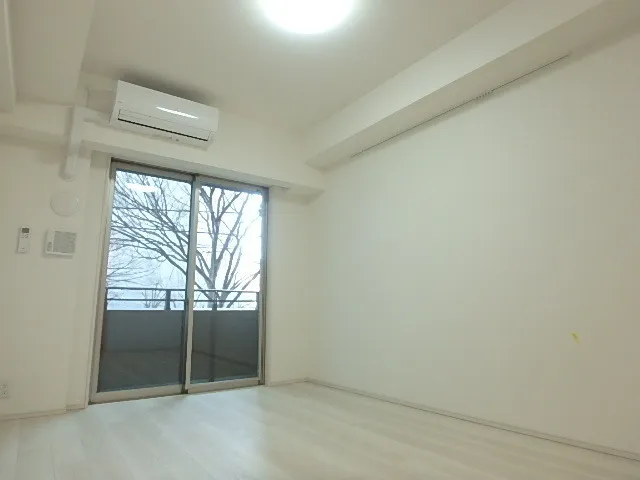 Le Fon Blanche Shinagawa Minamioi - Interior - ["Flooring", "Floor", "Apartment"]