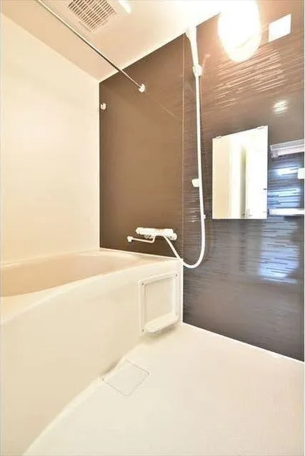 Brilliant Kanamecho - Interior - ["Building", "Tap", "Plumbing fixture"]
