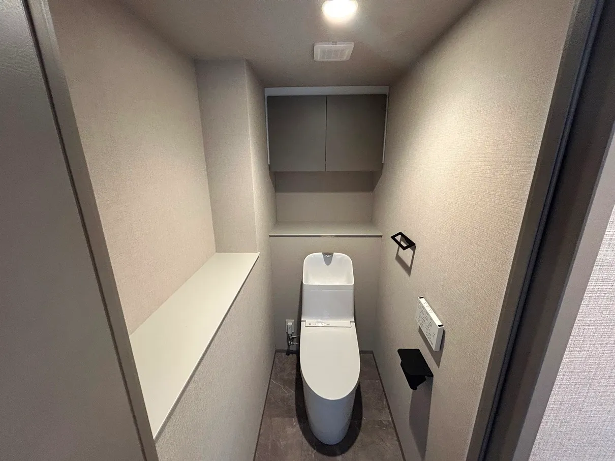Branchiesta Ekoda - Interior - ["Flooring", "Floor", "Toilet"]
