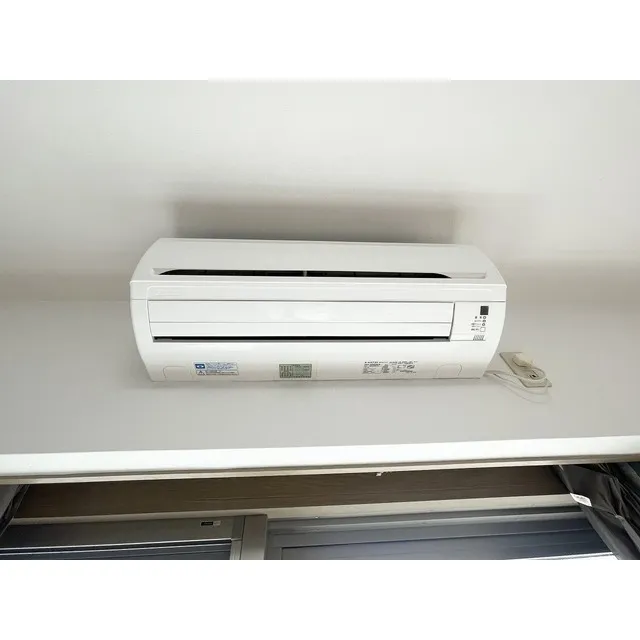 Premeal Takanawa - Interior - ["Output device", "Rectangle", "Gadget"]