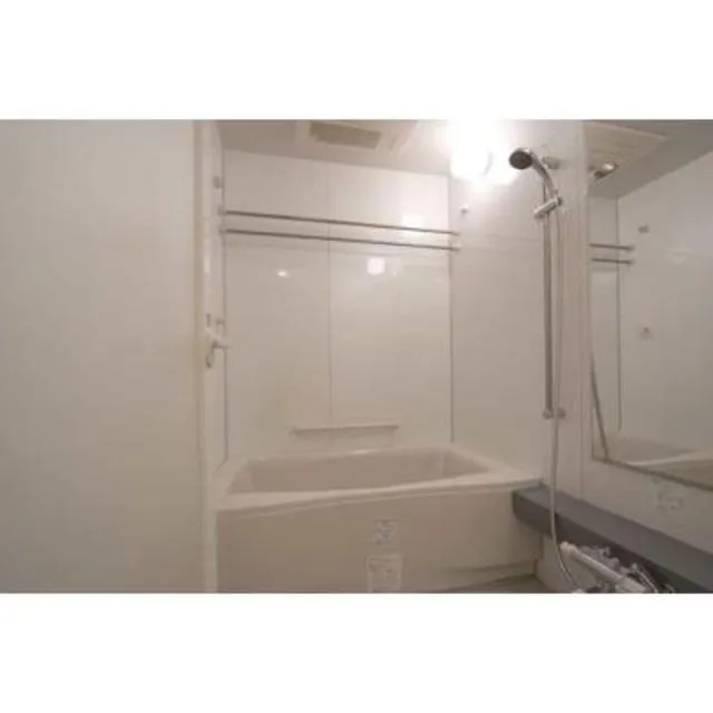 Park Tower Shibaura Bayward Urban Wing - Interior - ["White", "Property", "Room"]