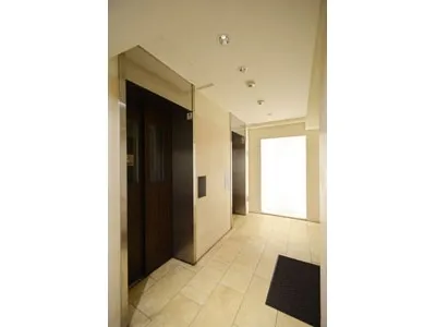 KDX Residence Hanzomon - Exterior - Elevator Lobby