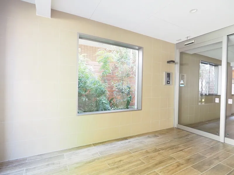 Cortile Kamikitazawa - Exterior - ["Window", "Fixture", "Wood"]