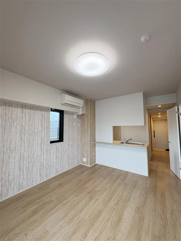 Prince Blanciesta - Interior - ["Flooring", "Floor", "Ceiling"]