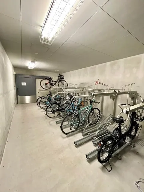 Residia Shibaura Kaigan - Other - ["Bicycle frame", "Bicycle", "Bicycle wheel"]