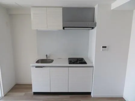 RISING Maison Honmachibashi - Interior - ["Floor", "Flooring", "Apartment"]