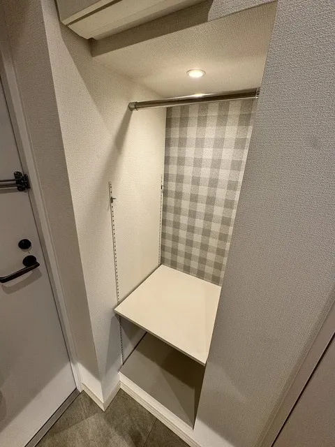 View Heights In Front Of Itabashi Ward Office - Interior - ["Flooring", "Floor", "Grey"]
