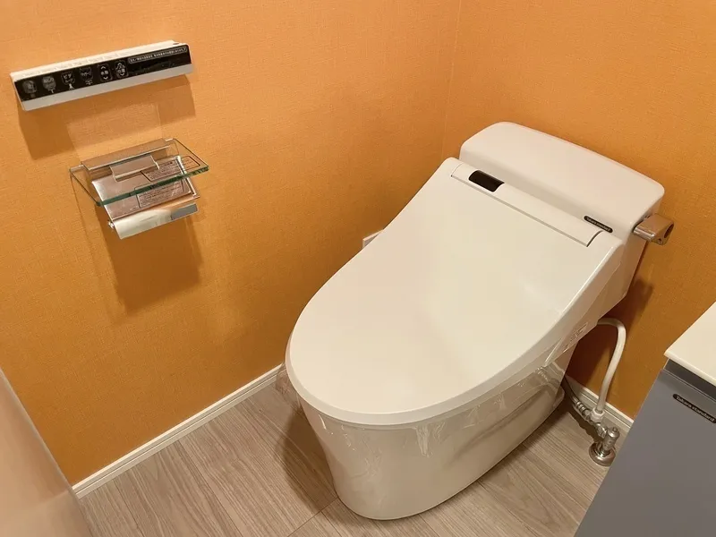 Lighthouse Otsuka - Interior - ["Toilet seat", "Plumbing fixture", "Toilet"]