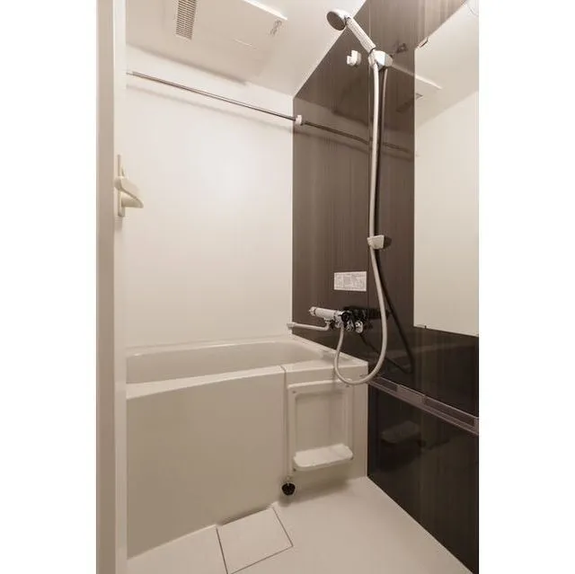 Villa Claire Asakusa - Interior - ["Building", "House", "Plumbing fixture"]