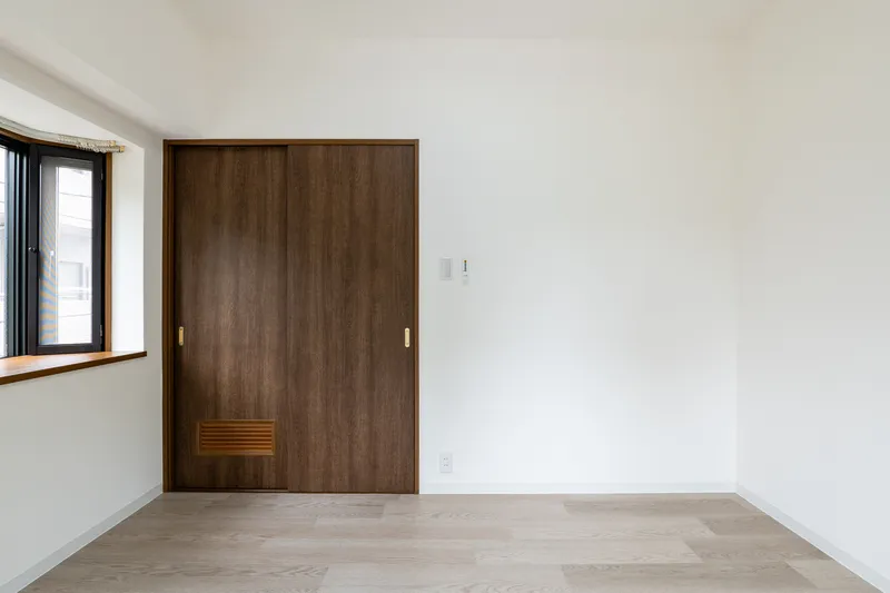 Olympus Sumida Park Building 1 - Interior - ["Wall", "Flooring", "Wood"]
