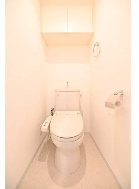 Primal Koishikawa - Interior - ["Plumbing fixture", "Flooring", "Floor"]