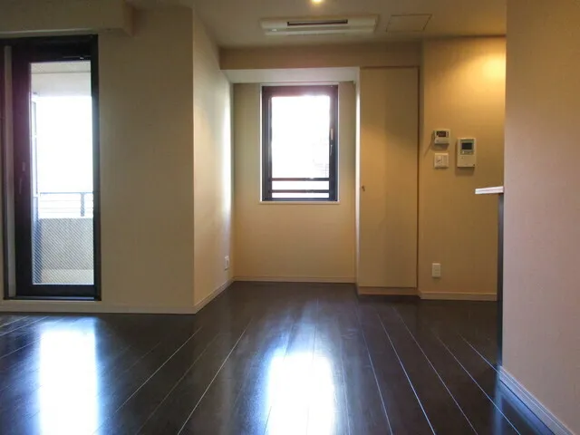 Park Habio Sutengumae - Interior - ["Window", "Fixture", "Wood"]