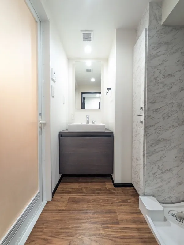 Park Flats Shibuya Daikanyama - Interior - ["Flooring", "Floor", "Wall"]