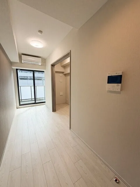 Brookside Residence Kiba - Interior - ["Flooring", "Floor", "Ceiling"]