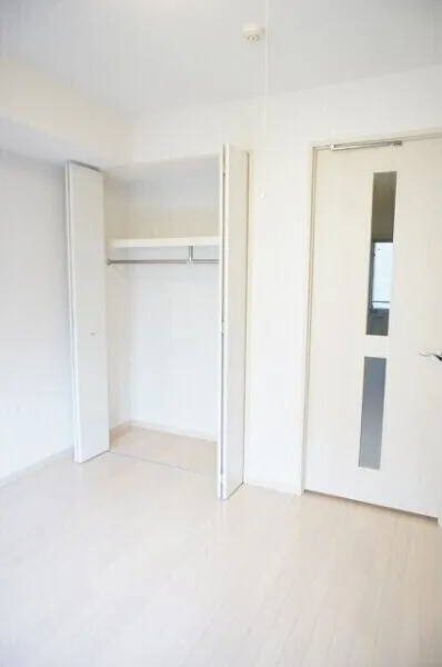 Gala Place Shinjuku Gyoen - Interior - ["Building", "Door", "Fixture"]
