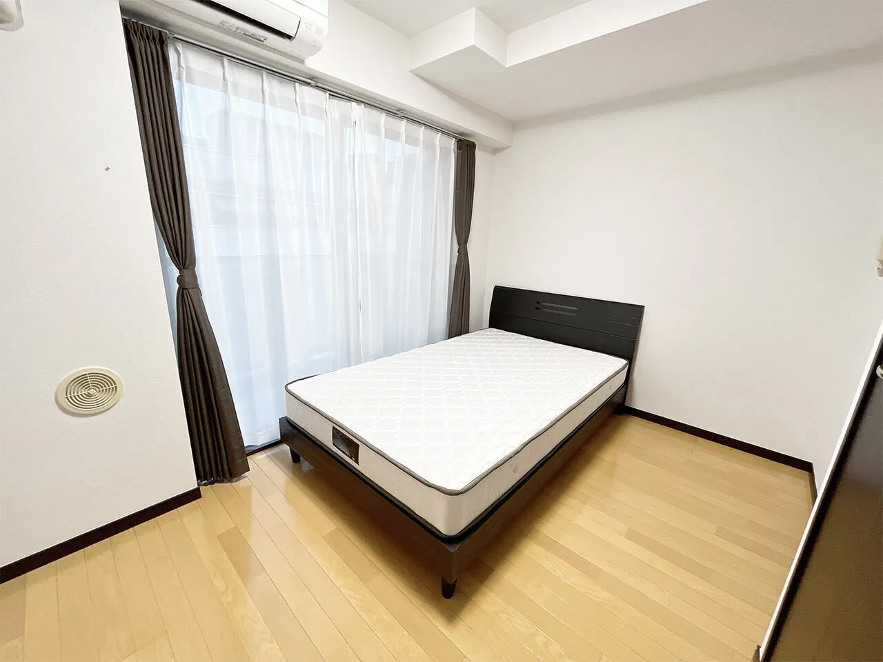 Mynavi STAY Miraie Higashi Yaesu - Interior - ["Furniture", "Floor", "Bedroom"]
