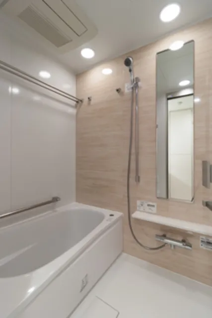 Park Homes Higashinakano - Interior - ["Brown", "Bathtub", "Mirror"]