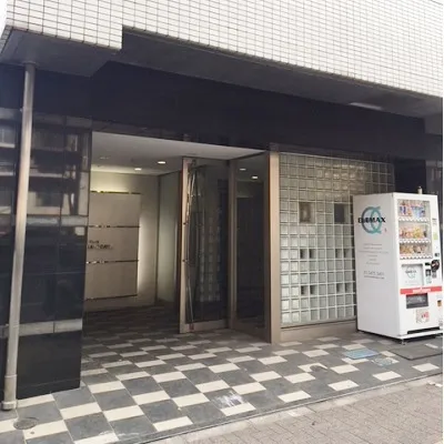 Cynthia Fordy Hatagaya - Exterior - []