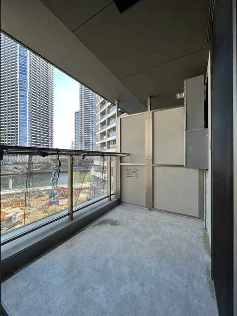 Park Tower Kachidoki South Building - Interior - ["Apartment", "Floor", "Glass"]
