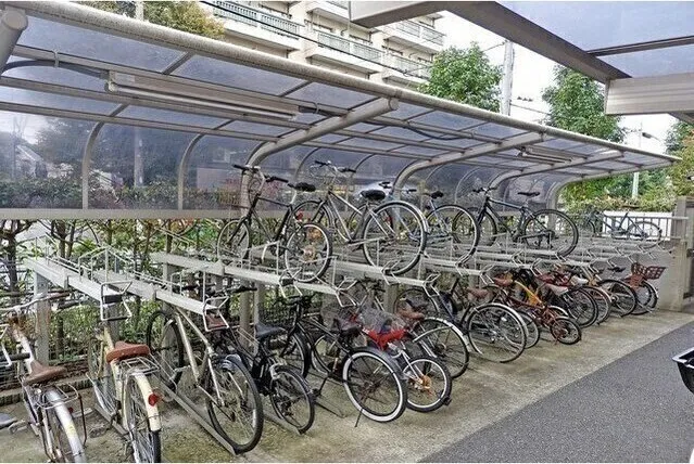 Green Terrace Setagaya - Other - ["Bicycle", "Wheel", "Bicycle tire"]