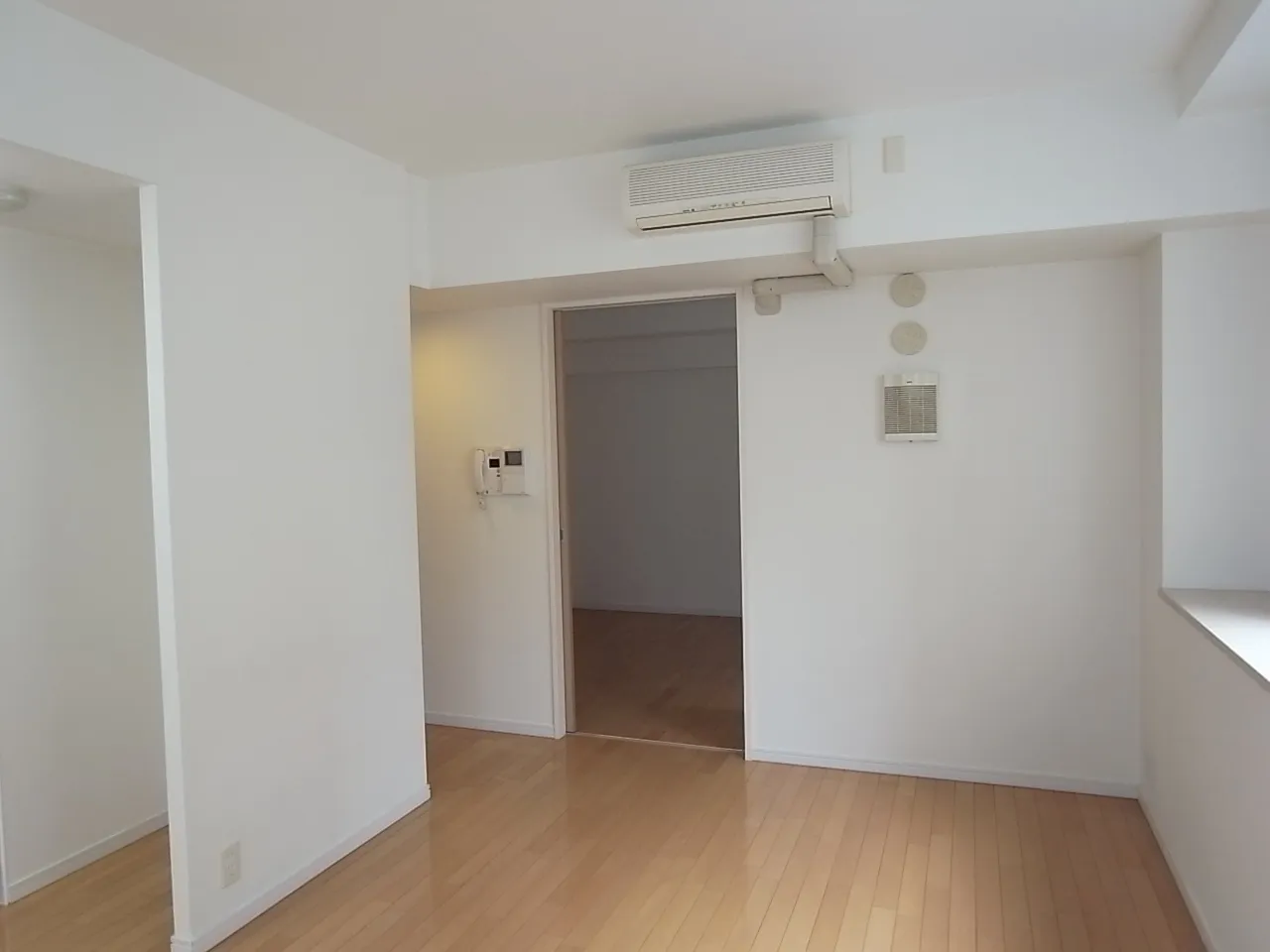 Doue Ginza East I - Interior - ["Flooring", "Floor", "Wood"]