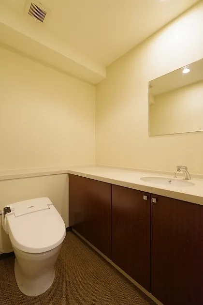 La Tour Shiodome - Interior - ["Flooring", "Floor", "Interior design"]