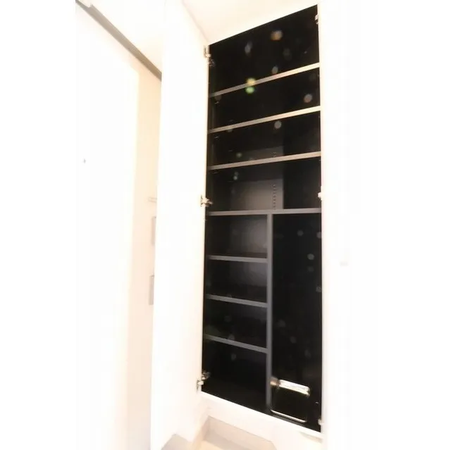 Maison Peony Higashimukojima - Interior - ["Shelf", "Furniture", "Shelving"]