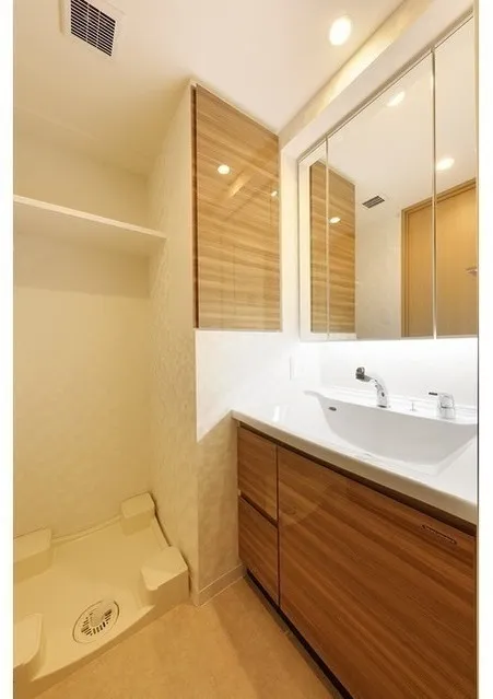 La Douceur Akihabara - Interior - ["Property", "Room", "Bathroom"]