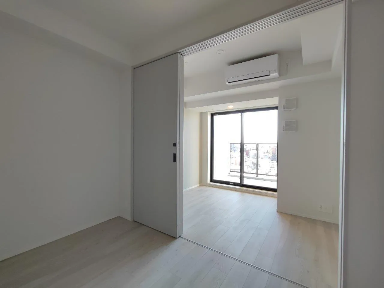 Cross Residence Takadanobaba - Interior - ["Flooring", "Floor", "Apartment"]