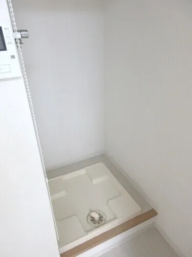 Lions Mansion Otsuka 2nd - Interior - ["Flooring", "Floor", "Tile"]