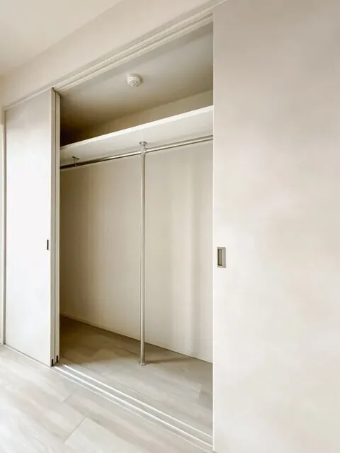 Royal Parks Ariake - Interior - ["Wood", "Flooring", "Floor"]