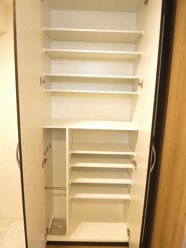 Orchid Residence Oshima - Interior - ["Wood", "Cupboard", "Cabinetry"]