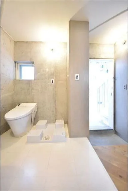 FARE Uehara Noye EAST - Interior - ["Flooring", "Floor", "Wall"]