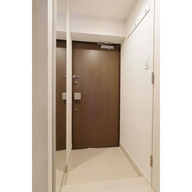 SUNIVAS Iidabashi - Interior - ["Door", "Fixture", "Handle"]