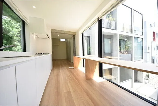 Square Court Waseda - Interior - ["Flooring", "Floor", "Interior design"]