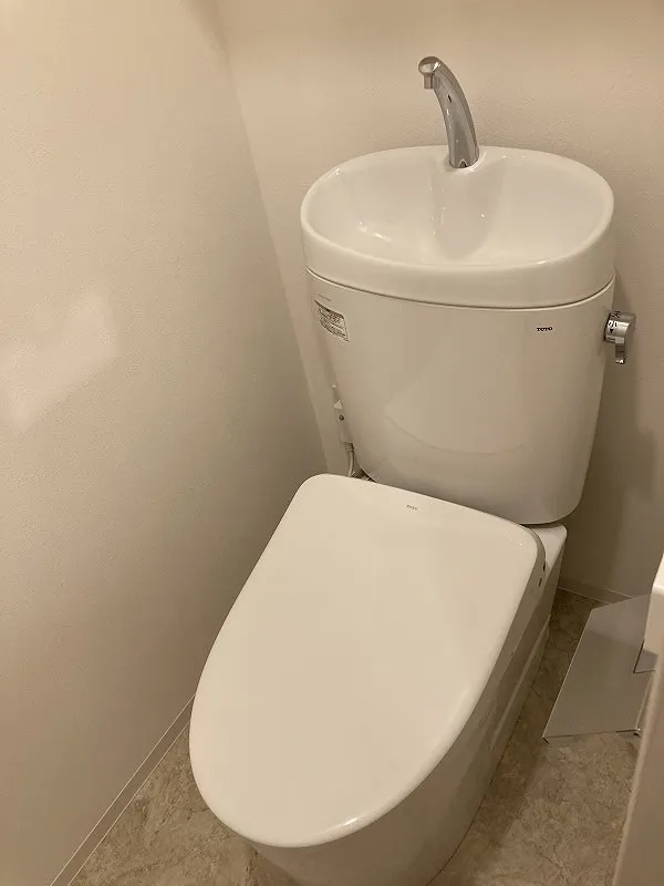 Comfort South Shirokanedai - Interior - ["Plumbing fixture", "Toilet seat", "Toilet"]