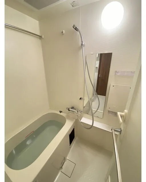 Comforia Liv Morishita MUTIO - Interior - ["Plumbing fixture", "Floor", "Flooring"]
